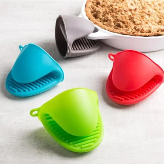 Silicone Heat Resistant Pot Holder Clips – Non-Slip Oven Mitt Grips for Cooking & Baking (Pair)